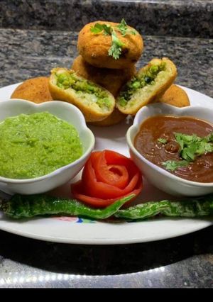 ચટપટા પોટેટો શોટ્સ (Chatpata potato shots Recipe in Gujarati) રેસીપી મુખ્ય ફોટો