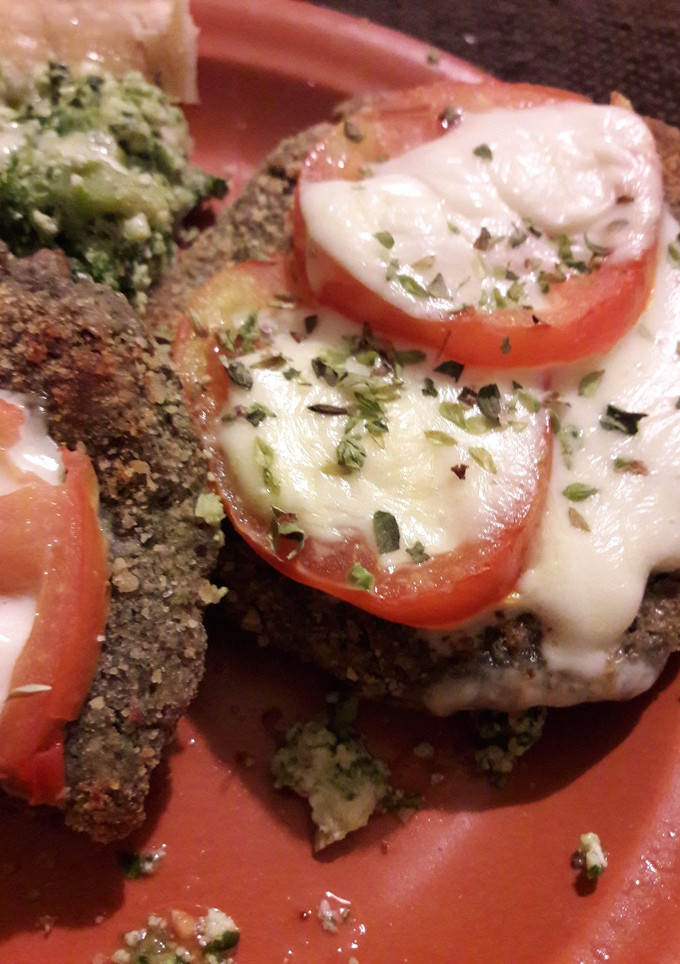 Una foto de Hamburguesas vegetarianas a la napolitana (Riquísimas!)