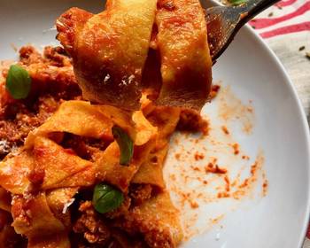 The New Way Cooking Recipe Fresh pappardelle with Sausage ragu and fennel seeds Most Delicious