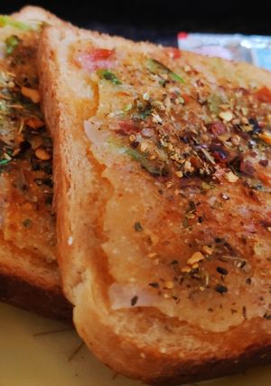 A picture of Bread pizza.