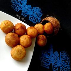 A picture of Manda pitha.