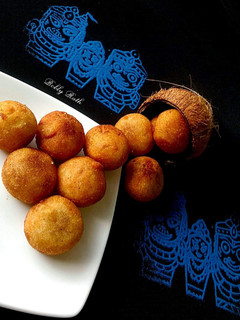 A picture of Manda pitha.