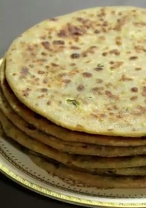 A picture of Mixed Vegetable paratha.