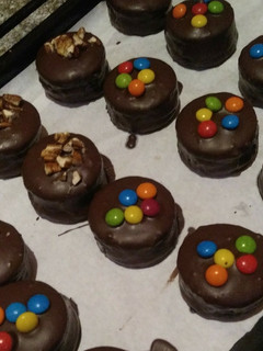 Una foto de Alfajores de Chocolate Bañados