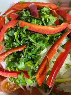 Una foto de Ensalada de tomates a mi estilo