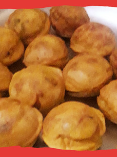 बटाटा वडा (Batata vada recipe in Hindi) रेसिपी मुख्य फोटो