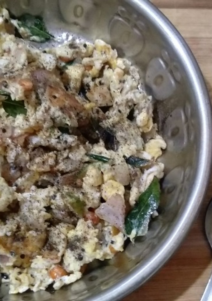 முட்டை பொரியல் (எக் பூர்ஜி) (Muttai poriyal recipe in tamil) செய்முறை முக்கிய புகைப்படம்