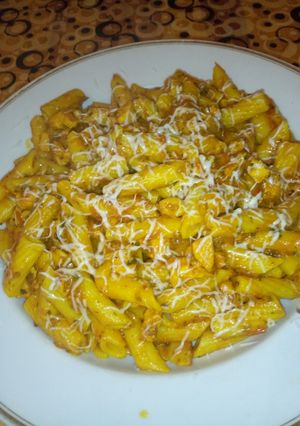 صورة لوصفة معكرونة بصوص طماطم
