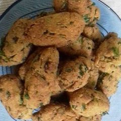 A picture of Methi Muthia.