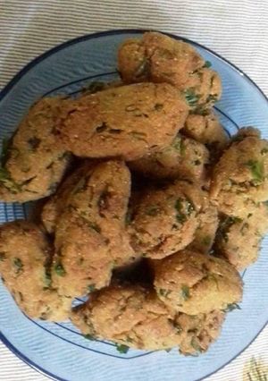 A picture of Methi Muthia.