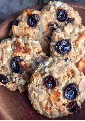 Una foto de Cookies tipo quaker de avena, miel, coco y pasas
