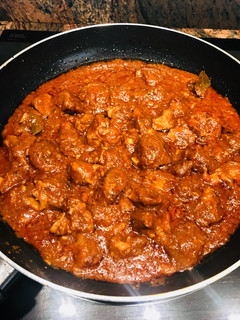 Una foto de Carne con tomate 🇪🇸