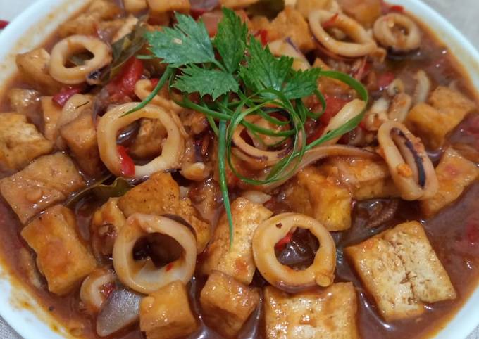 12. Cumi masak pedas