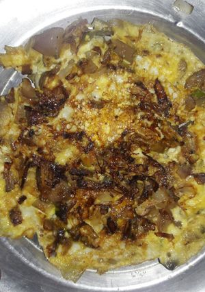 வெங்காய ஆம்லெட் (Venkaya omelette recipe in tamil) செய்முறை முக்கிய புகைப்படம்