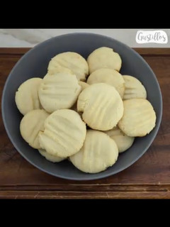 Una foto de Galletas con 4 ingredientes. (Ricas y fáciles)