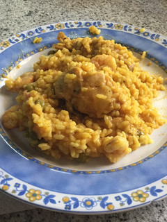 Una foto de Arroz con conejo
