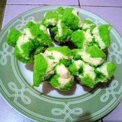 A picture of Bolu kukus segar dingin.