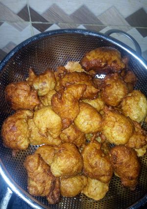 A picture of Savoury Puffs.