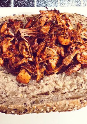 Una foto de Bocadillo de Pulled Jackfruit “pork”