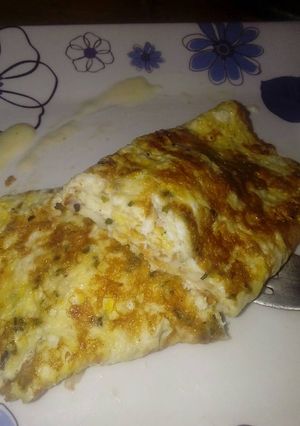 Una foto de Omelette Relleno! cocido en plancha !!