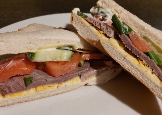 Steps to Prepare Any-night-of-the-week My leftovers roast beef sambo