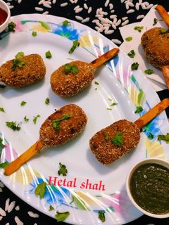 मुरमुरा पॉपसिकल(MURMURA POPSICLE RECIPE IN HINDI) रेसिपी मुख्य फोटो