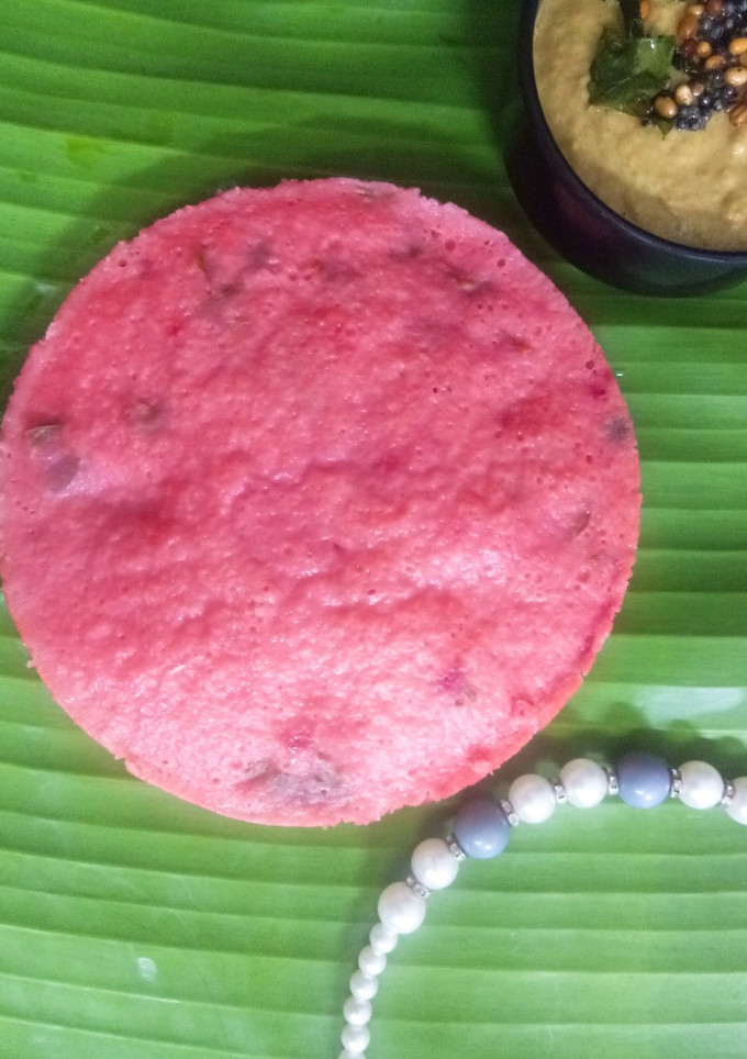 பீட்ரூட் தட்டு இட்லி செய்முறை முக்கிய புகைப்படம்