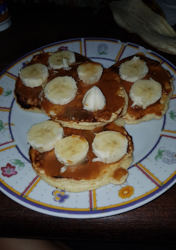Una foto de Hotcakes con banana y dulce de leche 🤤
