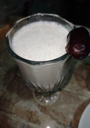 A picture of Creamy Date Smoothie.