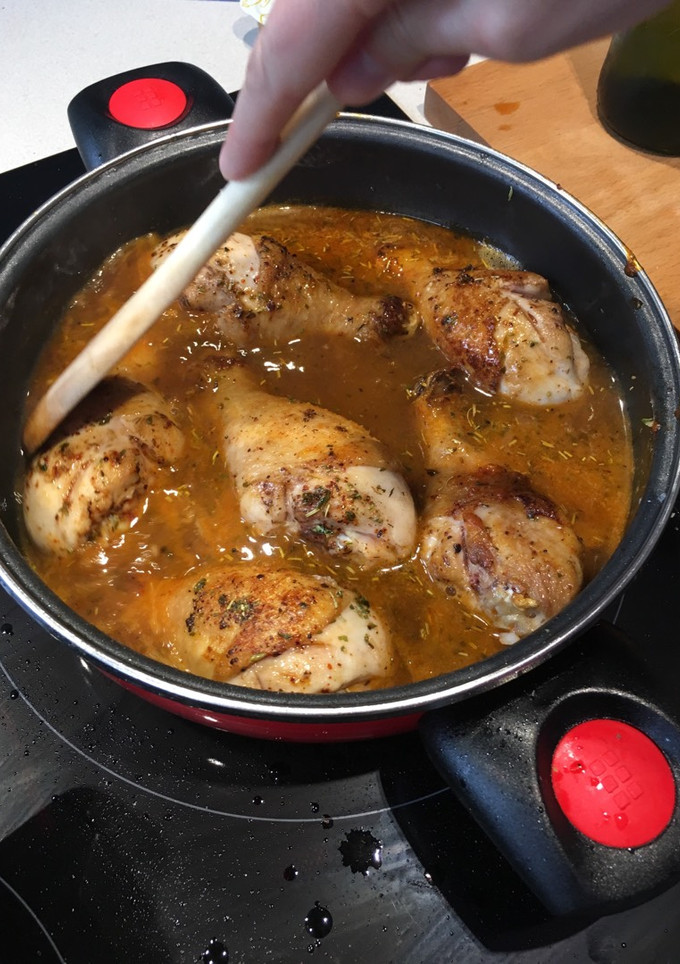 Una foto de Muslos de pollo