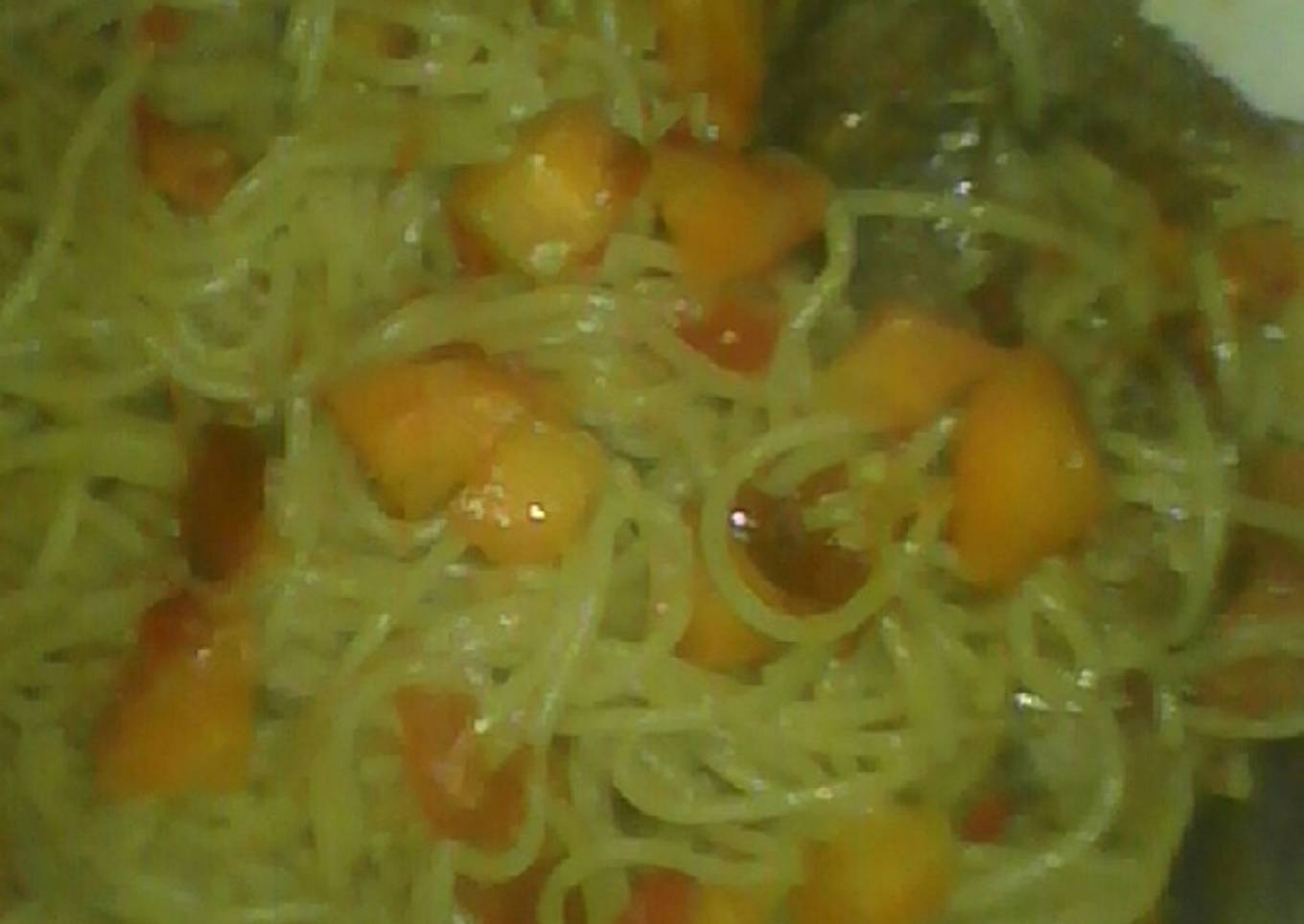 Carrot spaghetti jollof reciepe1