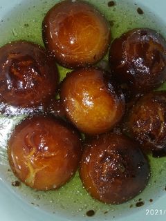 ব্রেড গোলাপজামুন(bread golapjamun recipe in Bengali) রেসিপির প্রধান ছবি