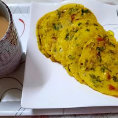 A picture of Omlate Paratha 😋.