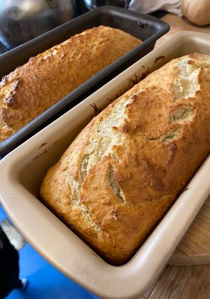 Una foto de Budín de banana y coco vegano