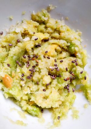 Foto resep Selingan MPASI : Avocado Bread Scrumb