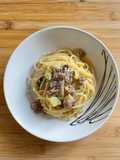 #657 Spaghetti con cipolle ramate, zucchine, salsiccia e noci 🧅🥒🍖🥜