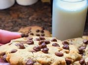Una foto de postres con cacao