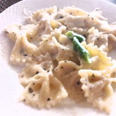 A picture of Instant butter fly pasta.