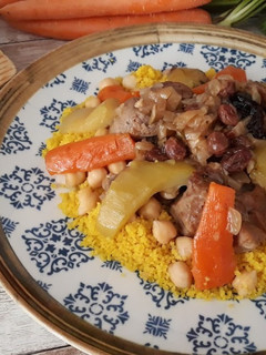 Una foto de Tajine de cordero con cous cous
