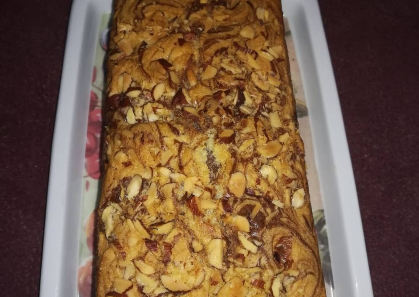 Almond tea cake