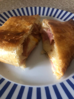 Una foto de Empanada de bechamel de queso y bacon