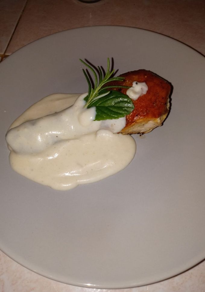 Una foto de Pollo a la bechamel