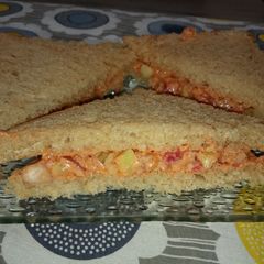 A picture of Hung Curd sandwich.