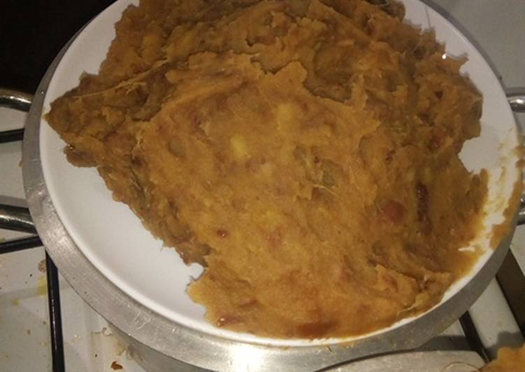 Mashed sweet potato and beans