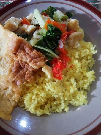 Cara Sederhana Membuat Resep  Nasi kuning gurih magicom/magicjar sederhana yang Bisa Manjain Lidah, Enak Banget