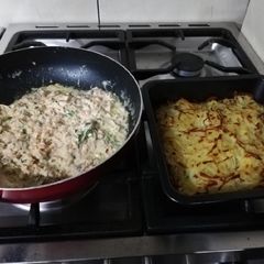 A picture of Potato Rosti with Salmon.