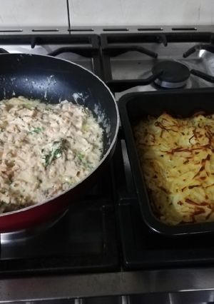 A picture of Potato Rosti with Salmon.