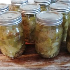 A picture of Bread & Butter Pickles.