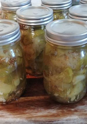 A picture of Bread & Butter Pickles.