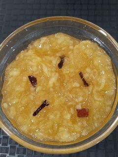 चटपटीत गुळांबा (gulamba recipe in marathi) रेसिपी चे मुख्य फोटो